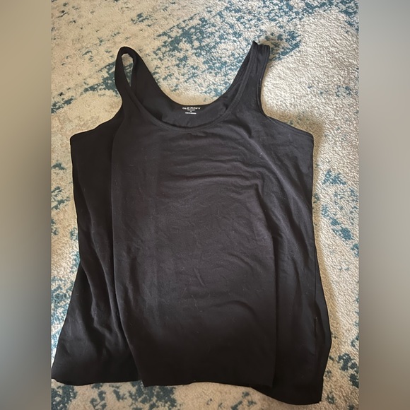 3 old navy tank tops (sizes in description) - Picture 4 of 6